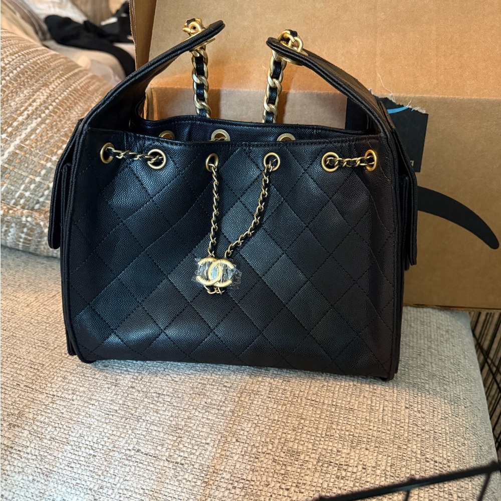 UNBRANDED Black Quilted Shoulder Bag with Gold Chain Accent